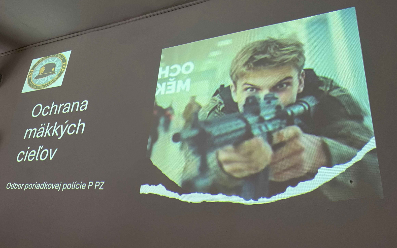 Úvodná snímka prezentácie